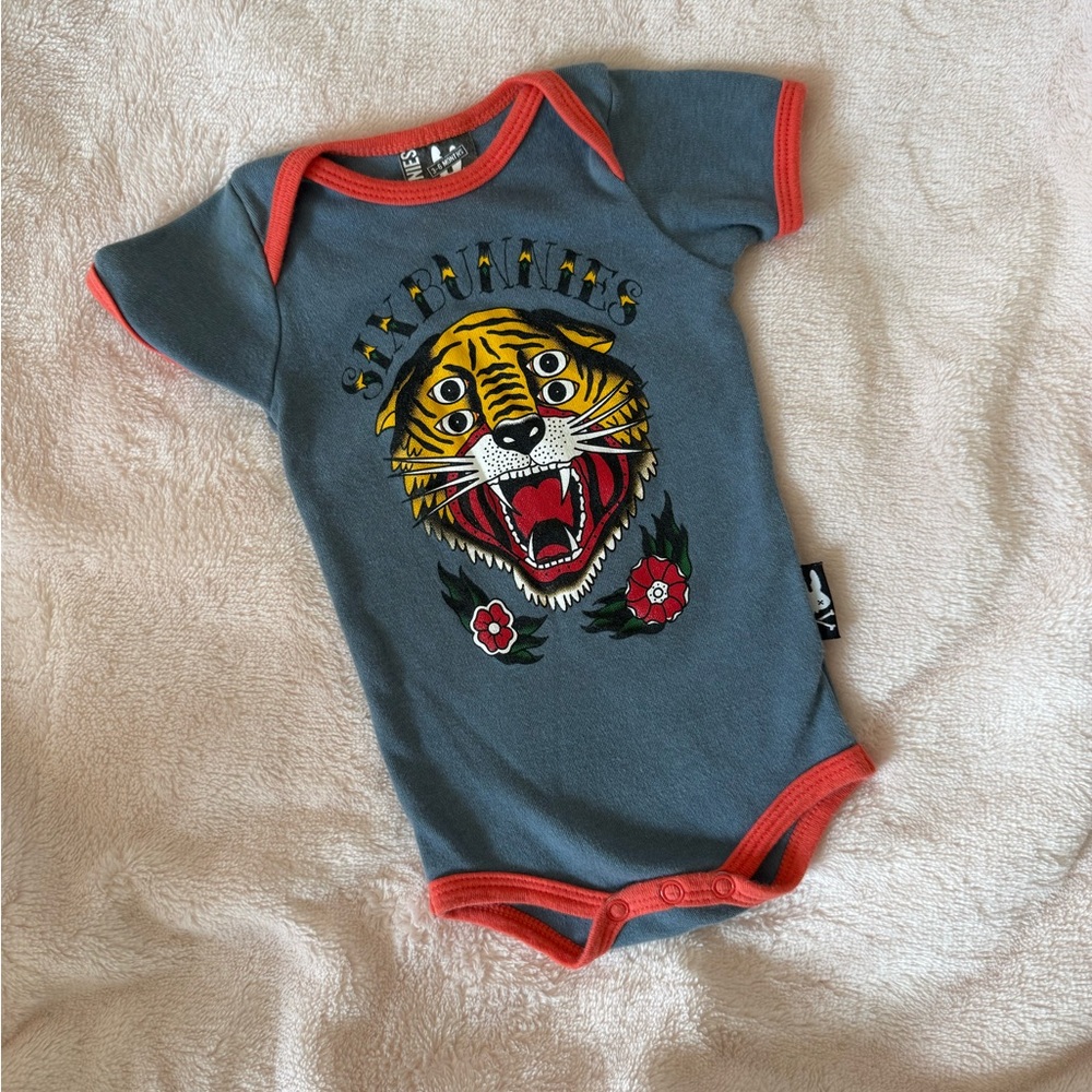 Sixbunnies baby onesie